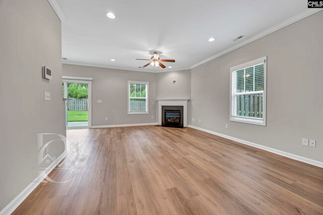 Photo - 122 Drummond Wy