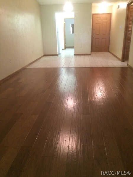 Photo - 270 E Glassboro Ct