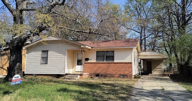 Building Photo - 3109 Daffodil Dr