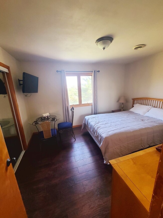 Photo - 3 Rolling Meadows Ln