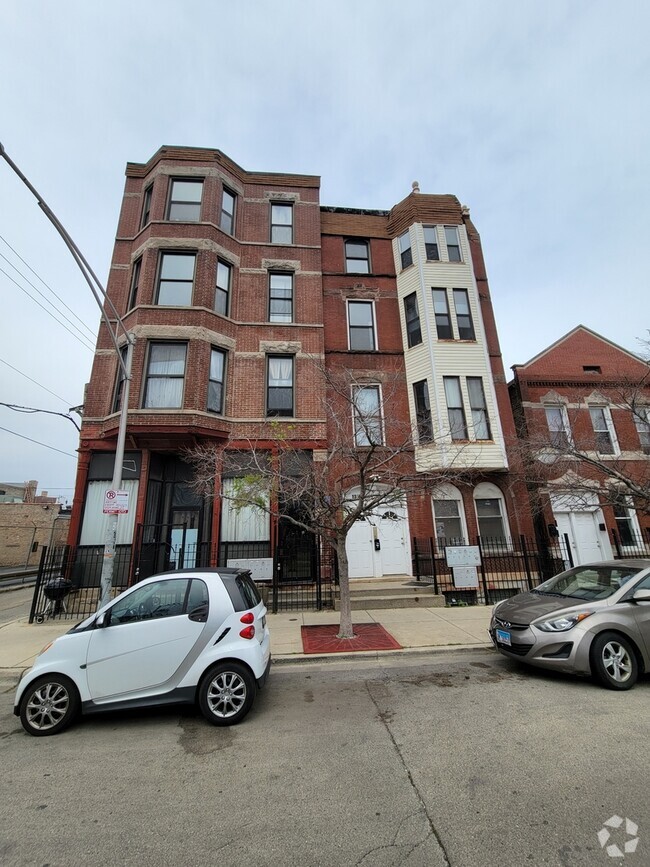 Building Photo - 1340 W 18th Pl Unit 4R Rental