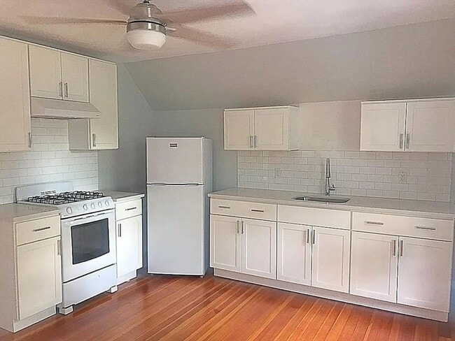 Photo - 124 Grant Ave Unit 3