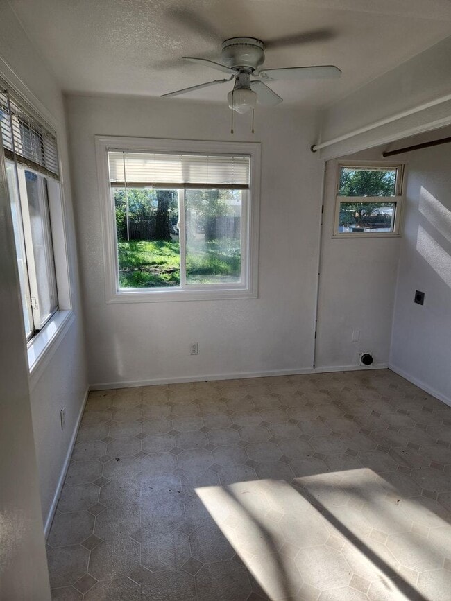 Photo - Charming little home in Anderson