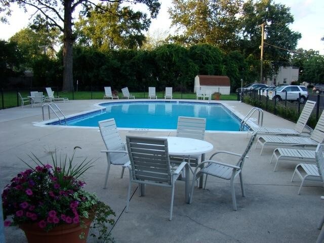 437 N Eton St Unit 403