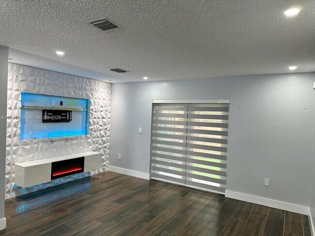 Photo - 14307 SW 120th Ct