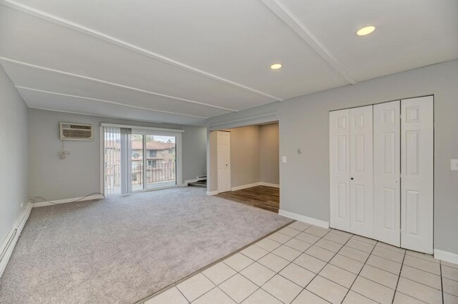 Photo - 2440 Waterbury Dr