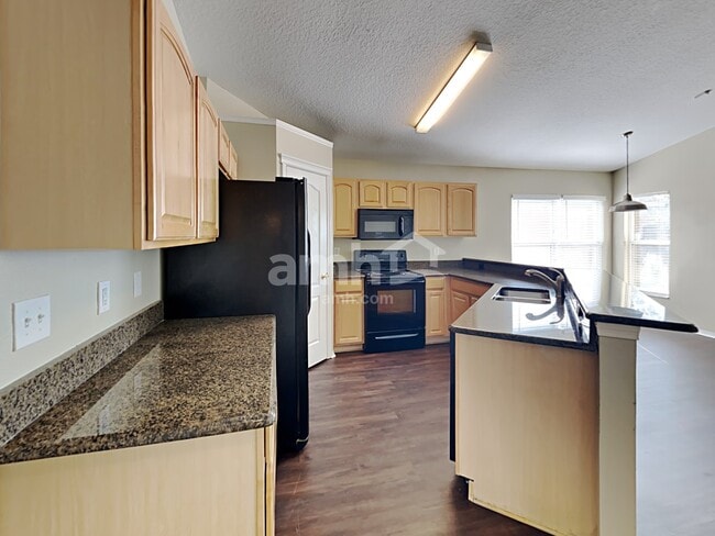 Photo - 5834 Tanagerlake Rd