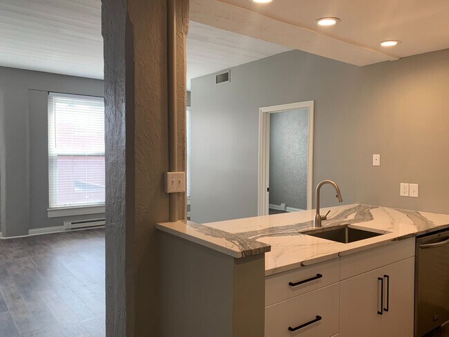 Photo - Condo for rent by Capital Property Management