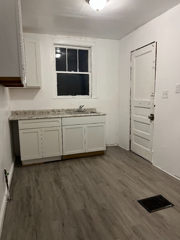 Photo - 561 E Buchtel Ave Unidad Apt 1