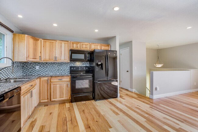 Photo - 6997 W Roxbury Ave