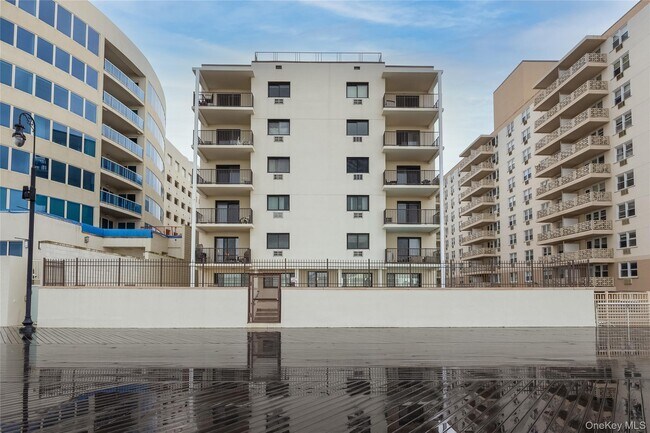 Photo - 420 Shore Rd Unit 1F