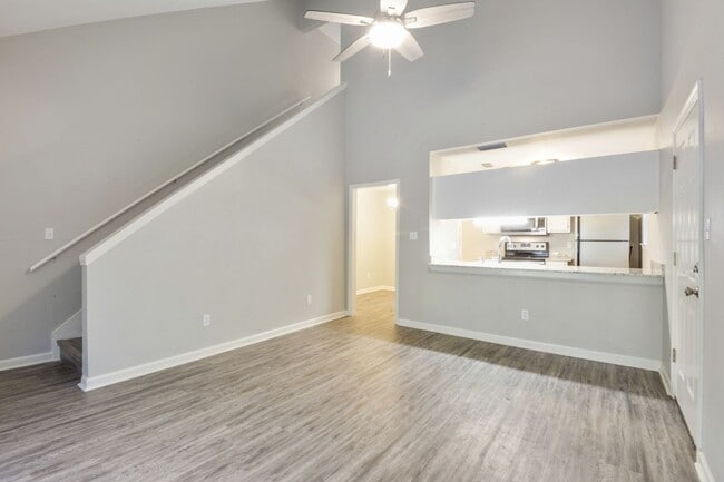 Photo - 3BR/3BA townhome with new painting and sta...
