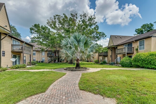 Photo - Foxcroft Apartments