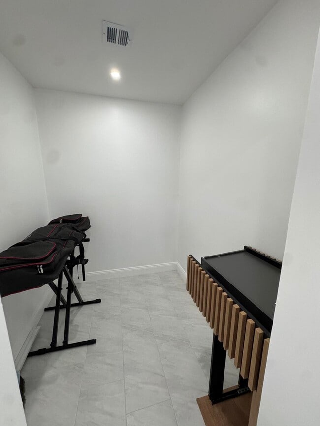 Photo - 412 SE 21st Ave Unit D