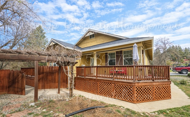 Building Photo - 3BR/2BA Soulsbyville Home w/ Wrap-Around Deck + Fenced Yard
