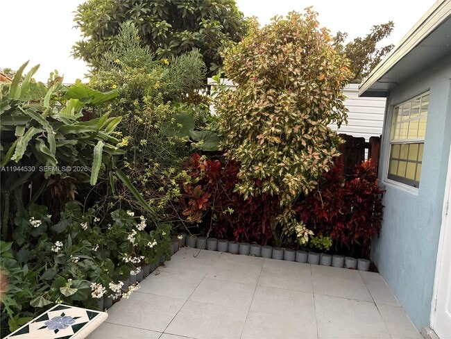 Building Photo - 11956 SW 209th St Unit 0