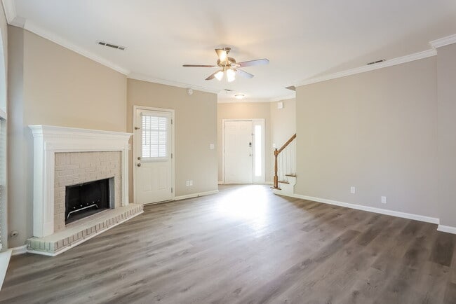 Photo - 724 S Fairfield Dr