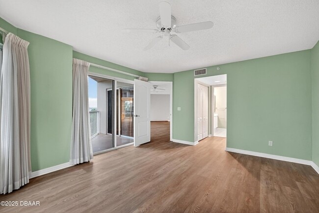 Photo - 3 Oceans W Blvd Unit 4C4