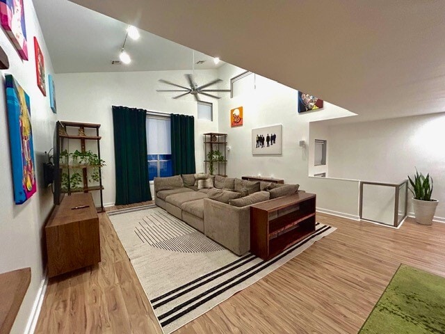 Building Photo - 3010 Commerce St