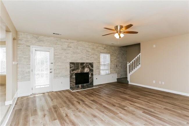 Photo - 5150 Rock Pl Dr SW