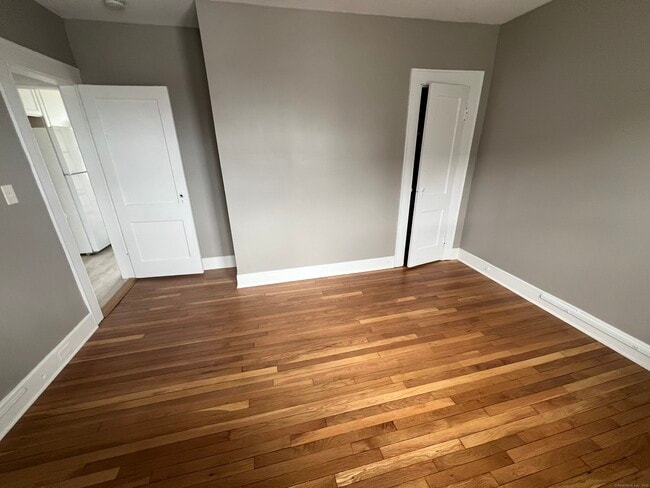 Photo - 389 Hawley Ave