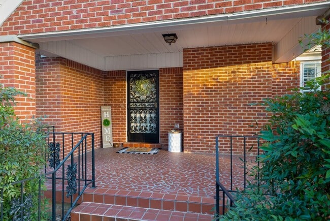 Photo - 1396 Munford Ave