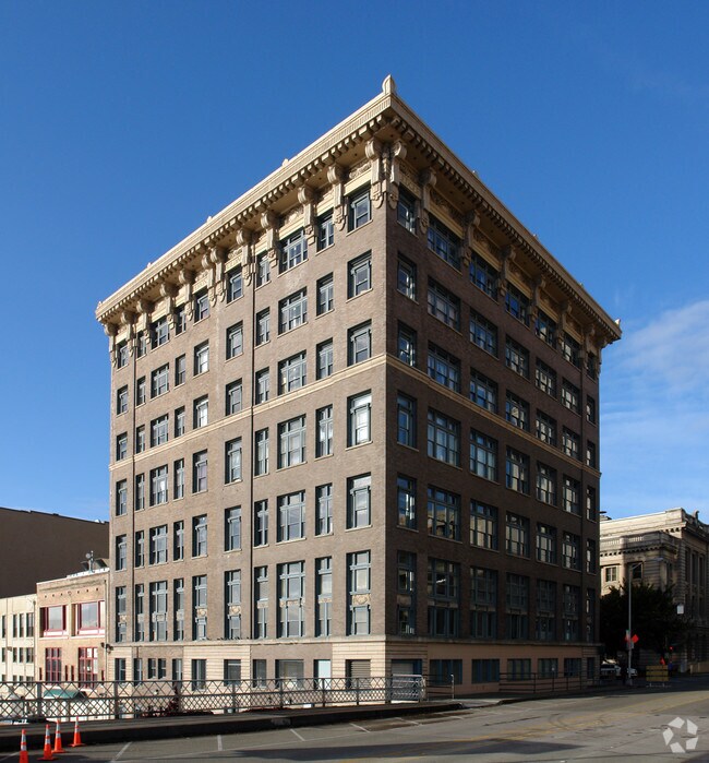 Photo - Perkins Bldg