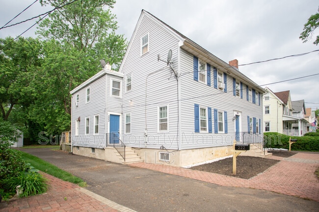 Photo - 222 S Church St