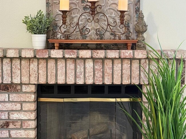 Building Photo - 3428 Smoketree Commons Dr