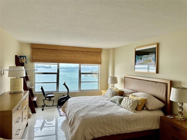 Photo - 11111 Biscayne Blvd Unit 18E