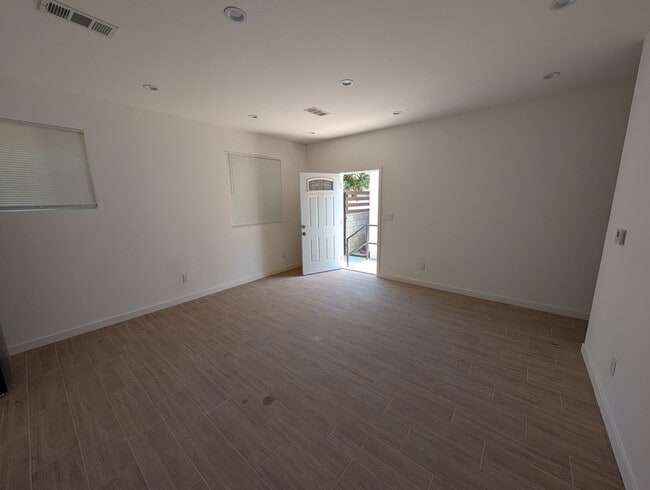 Building Photo - Central Homes Unit ADU #2