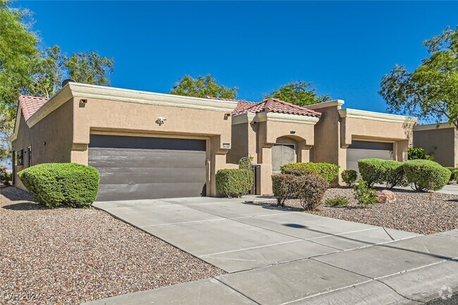 Building Photo - 2740 Desert Crystal Dr Rental