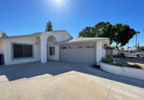 Photo - 639 W Grove Cir