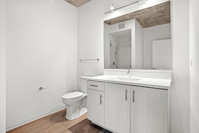 1406 S Wabash Ave