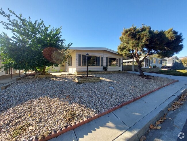 Building Photo - 10433 Overland Trl Rental