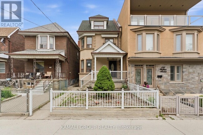Photo - 154 Wallace Ave