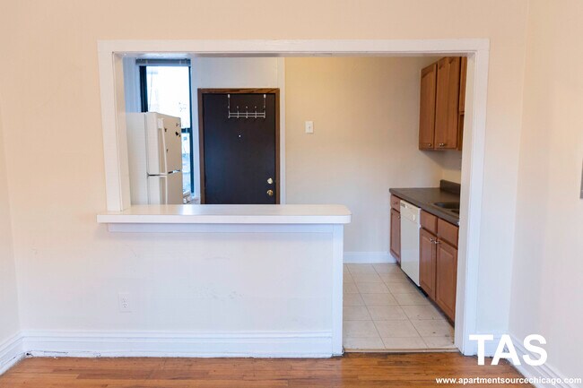 Photo - 617 W Melrose St Unit A2