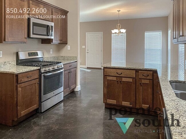 Photo - 12919A Churchill Dr-