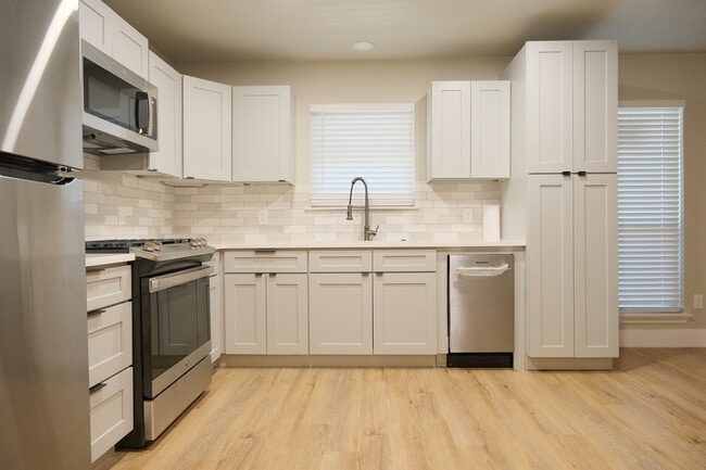 Photo - 8311 Babe Ruth St