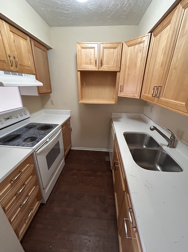 Photo - 5175 Quadplex