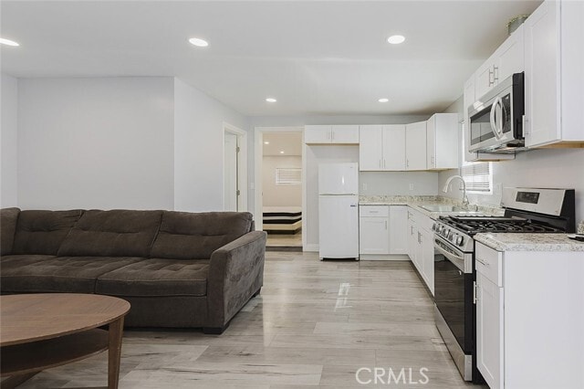 Photo - 8407 Terhune Ave