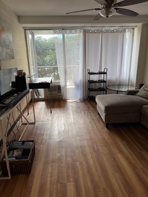 Building Photo - 1415 Victoria St Unit 307 Rental