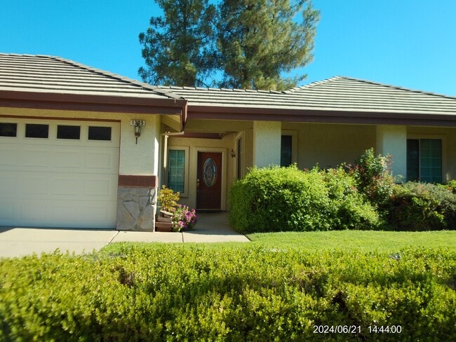 Photo - 1325 Jamie Dr