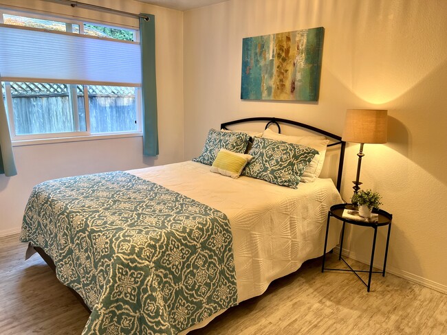 Primer dormitorio - 1614 Groves Ave NW