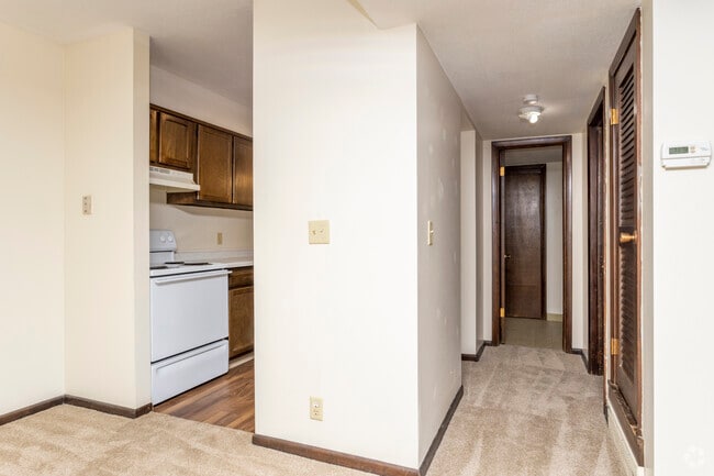1BR, 1BA - 816SF