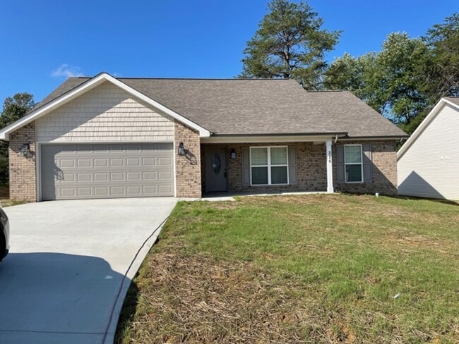 Photo - Maryville 37803 - 3 bedroom, 2 bath rancher - Call Ed Johnson (865) 924-5045