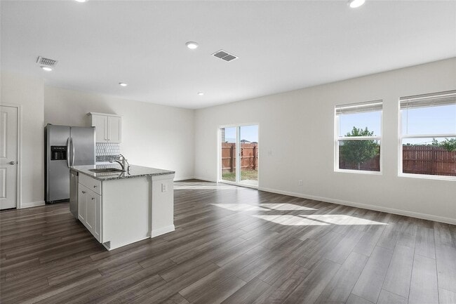 Photo - 195 Bracken Ln