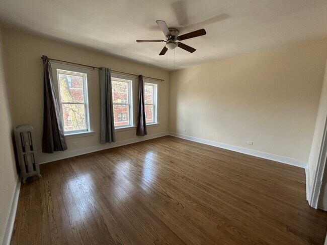 Building Photo - 2661 N Spaulding Ave Unit 224 Rental