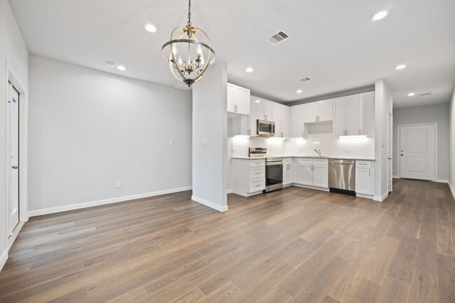 Photo - 18831 Luminescent Ln