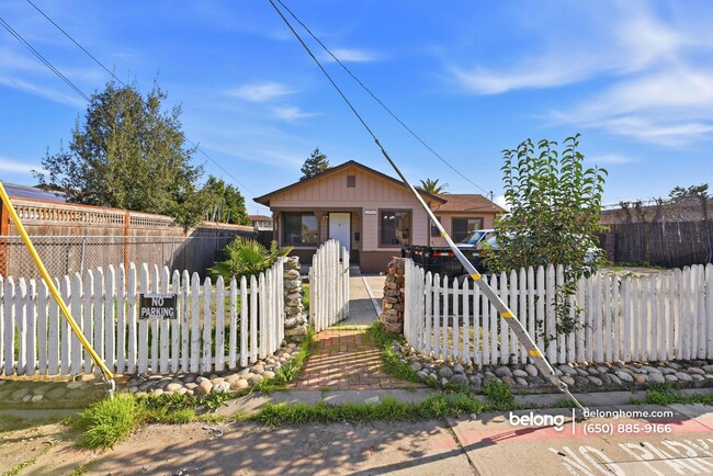 Photo - 26786 Clarkford St